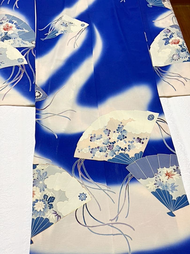 3539◆アンティーク着物正絹絽時代物振袖藍色に白ぼかし染め美しい扇面牡丹　逸品