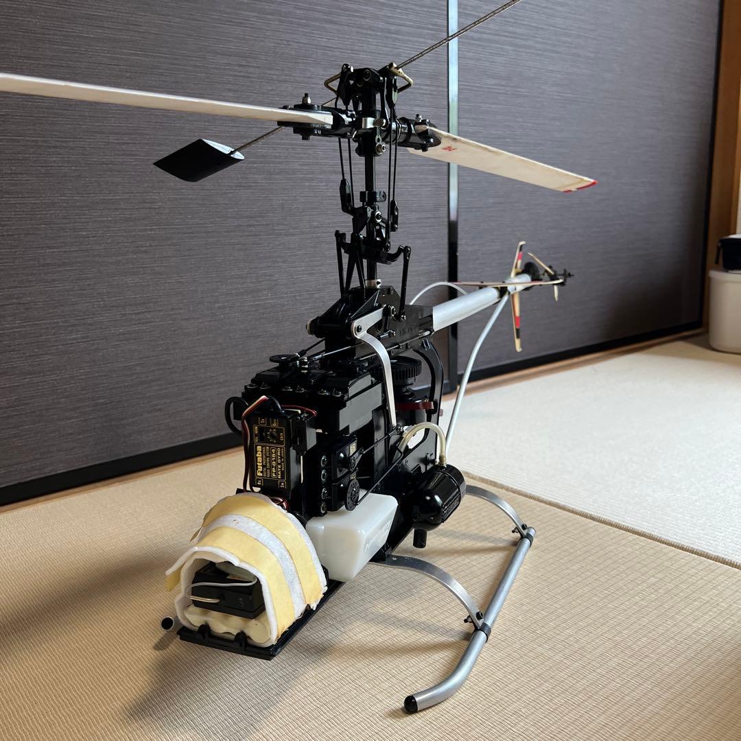 ヘリコプター (エンジン、プロポ付き )ホワイト