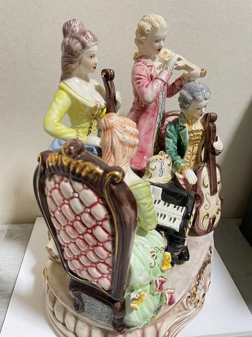 インテリア置物　カポティモンテ製 全長約40センチ