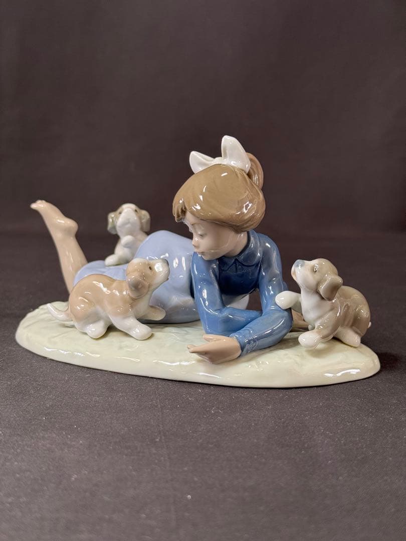H82 送料無料　リヤドロ　LLADRO　みんなで遊びましょう　少女と仔犬