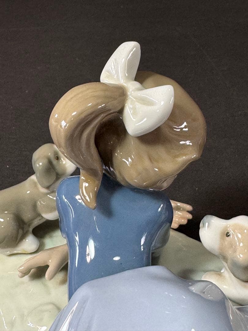 H82 送料無料　リヤドロ　LLADRO　みんなで遊びましょう　少女と仔犬