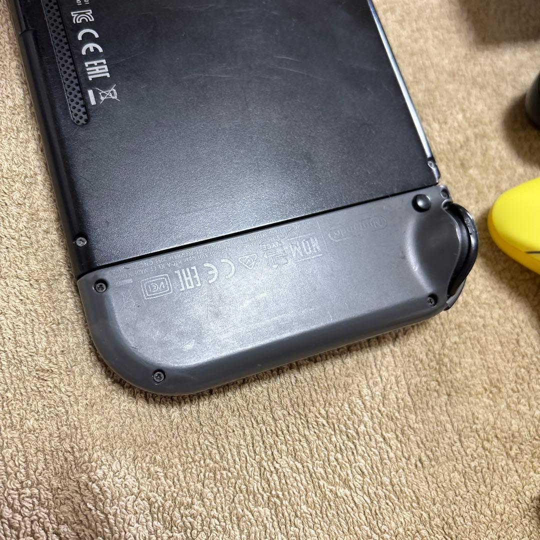 Nintendo Switch 本体 ブラック ピカチュウコントローラー