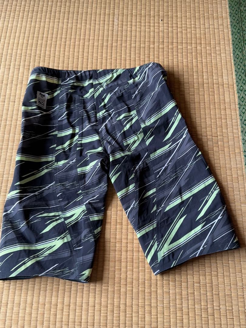 美品　ミズノ　高速水着　競泳水着　GX SONIC NEO SL XL