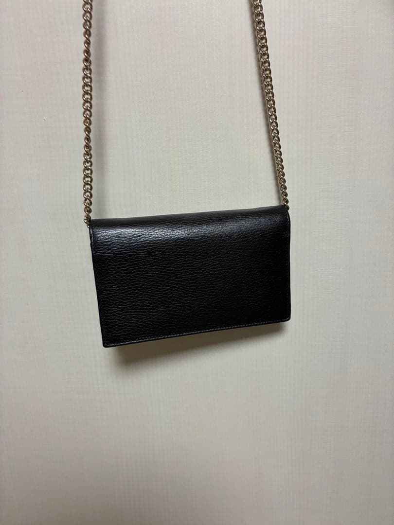 GUCCI ブラックレザー ショルダーバッグ　グッチ チェーンウォレット　財布