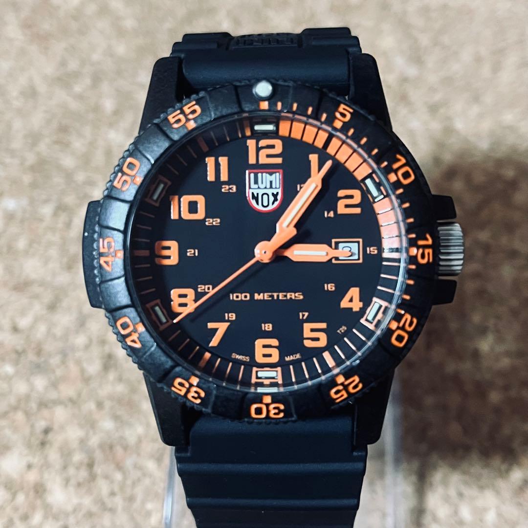 LUMINOXシリーズ0320／オレンジ カーボンケース