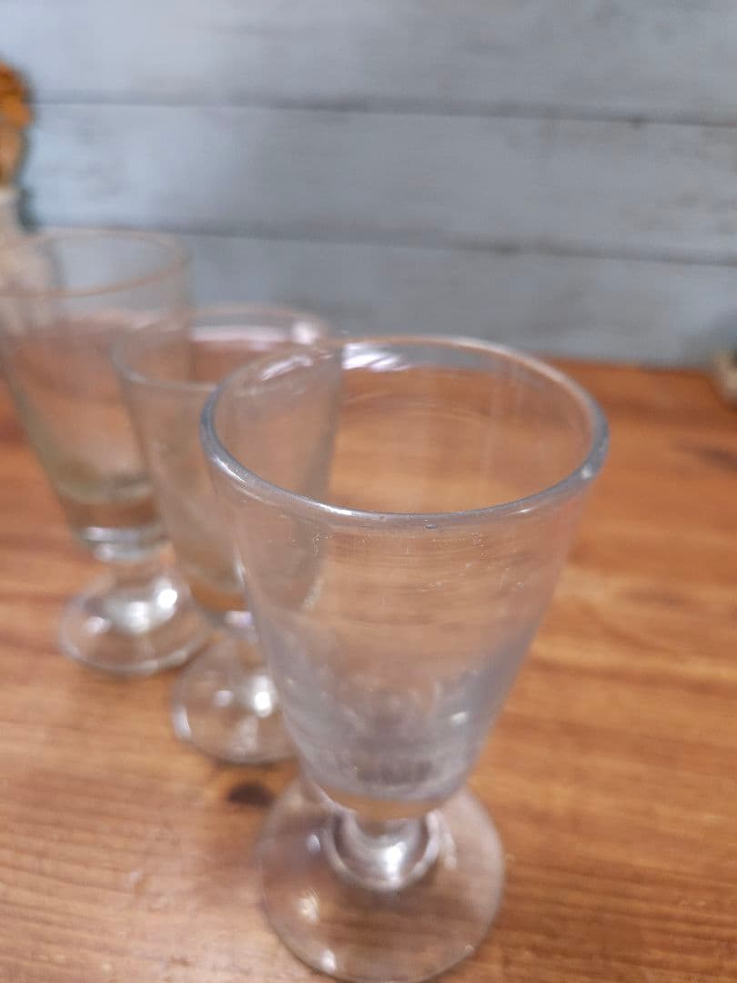 フランス アンティーク 厚手の吹き硝子 アブサングラス 3脚セット