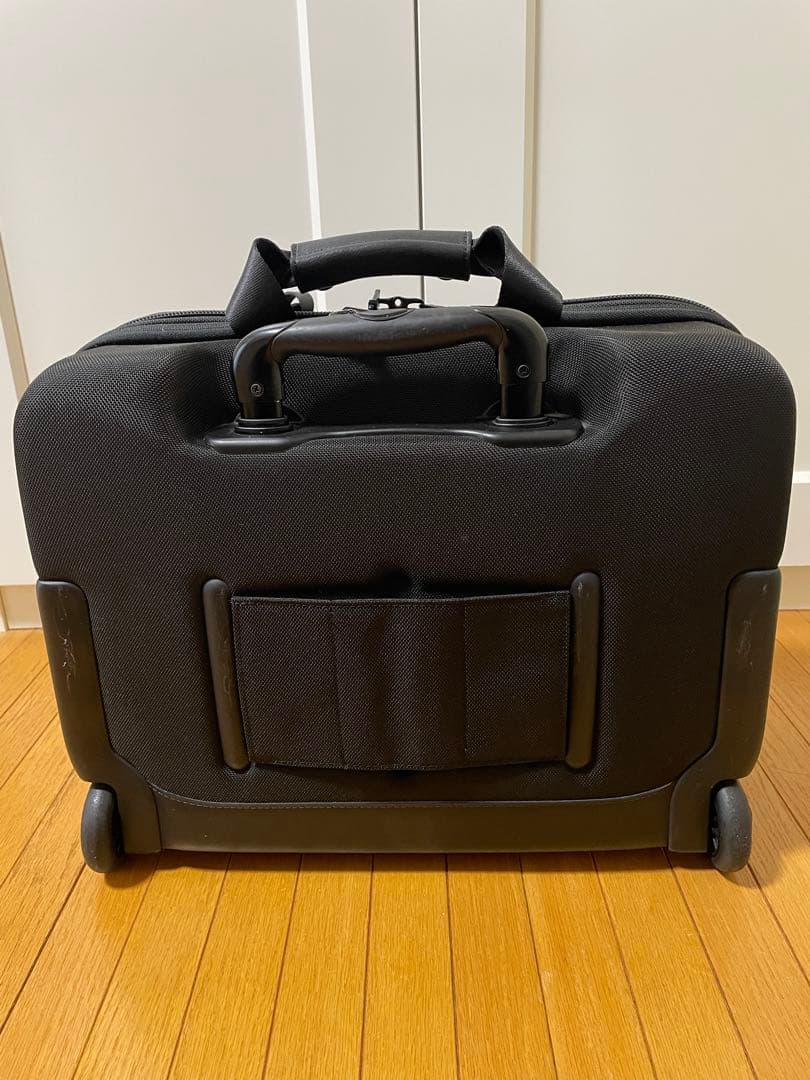 TUMI ブラック キャリーケース 2輪