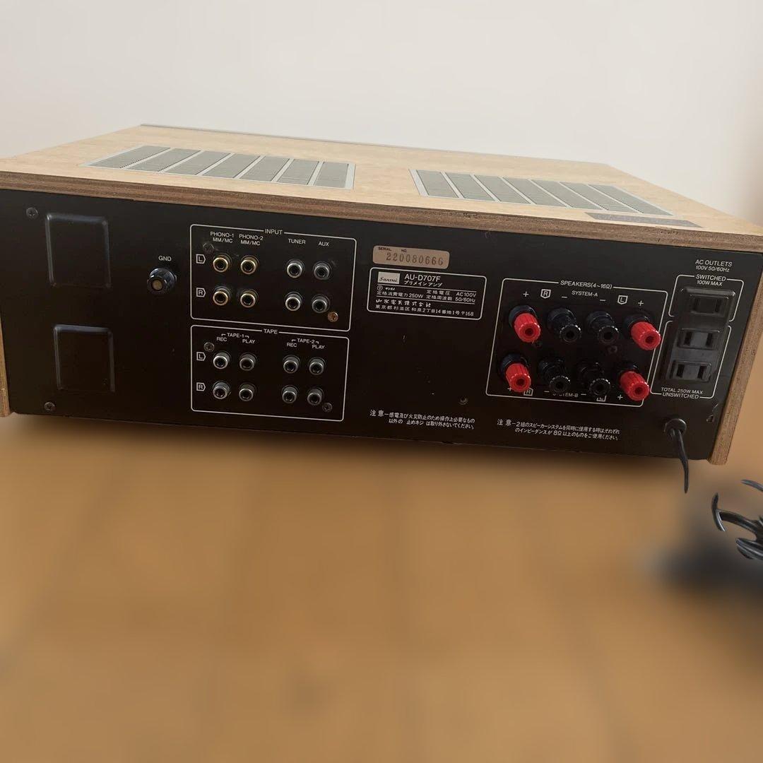 Sansui AU-D707F プリメインアンプジャンク品電源入りません。