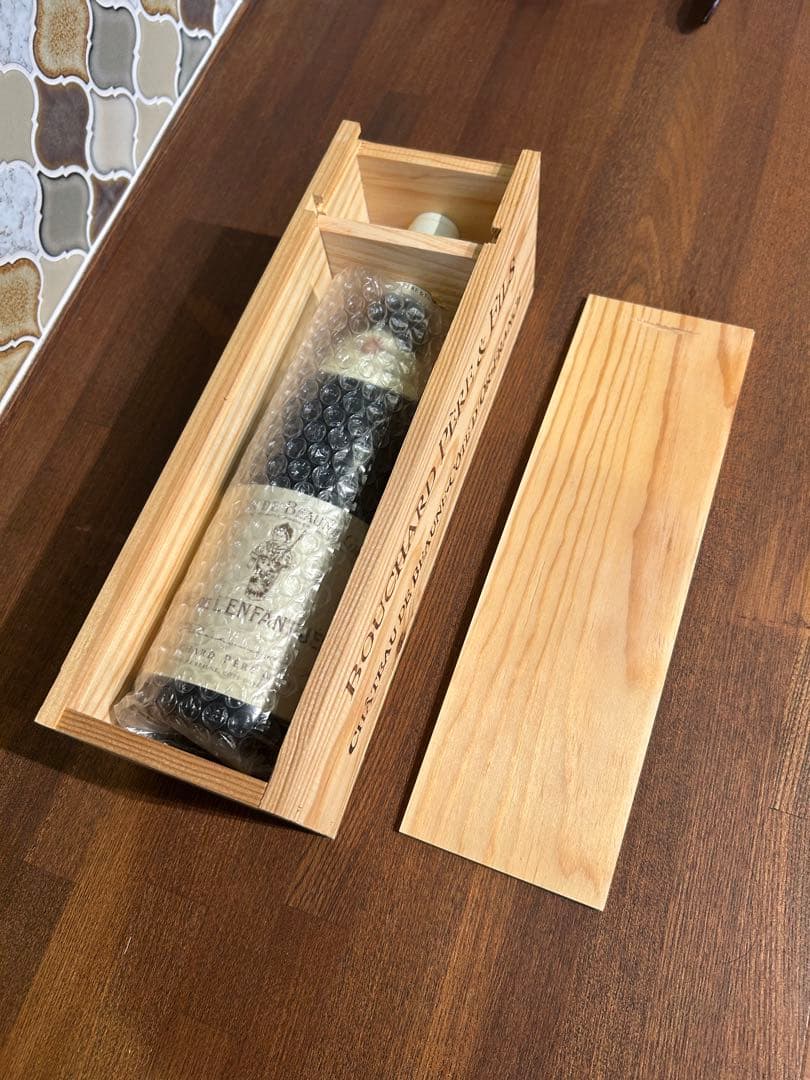 ブシャール ヴィーニュ・ド・ランファン・ジェズ 2011 木箱付 一級畑