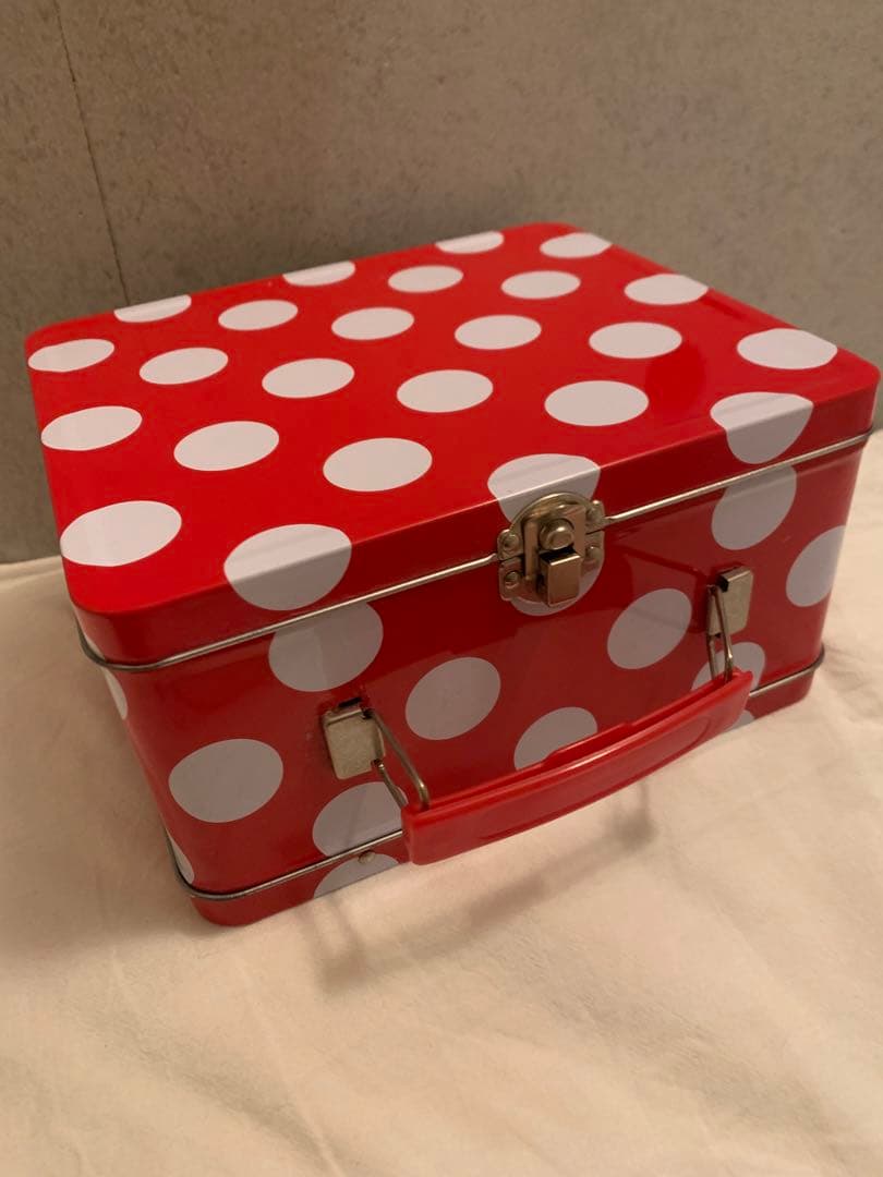 comme des garçons 水玉の金属製ボックス