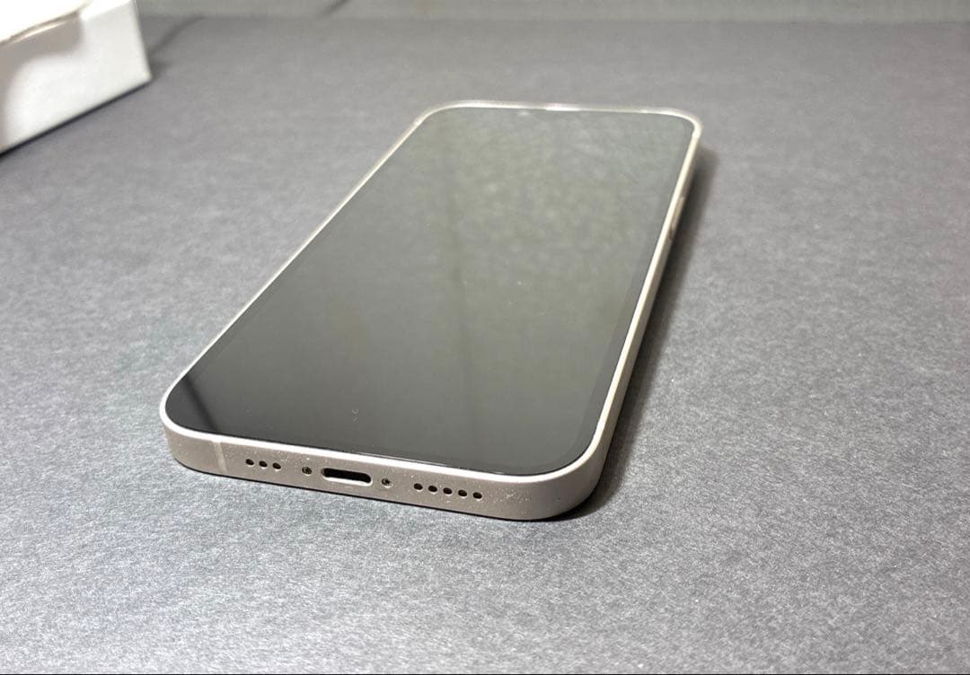 iPhone13 128GB SIMフリー スターライト ホワイト 動作問題なし