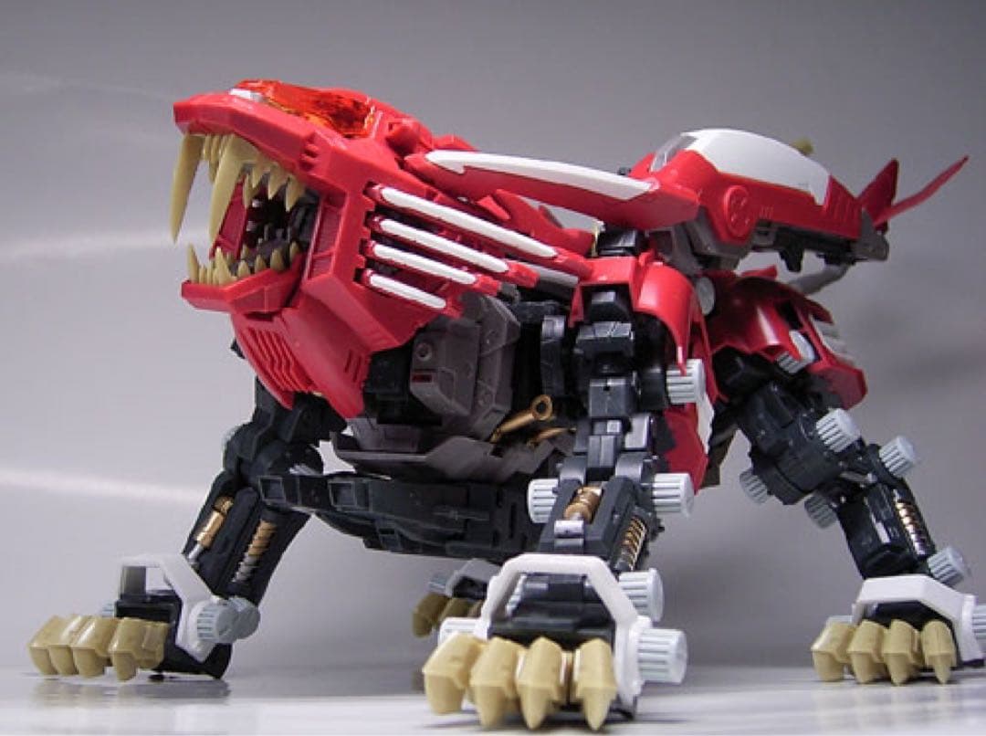 HMM ブレードライガーAB レオン仕様 完成品 コトブキヤ ゾイド プラモデル