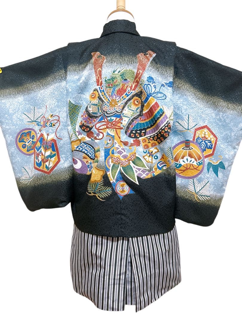 3歳セット♡七五三　男の子　黒系縦縞袴　兜