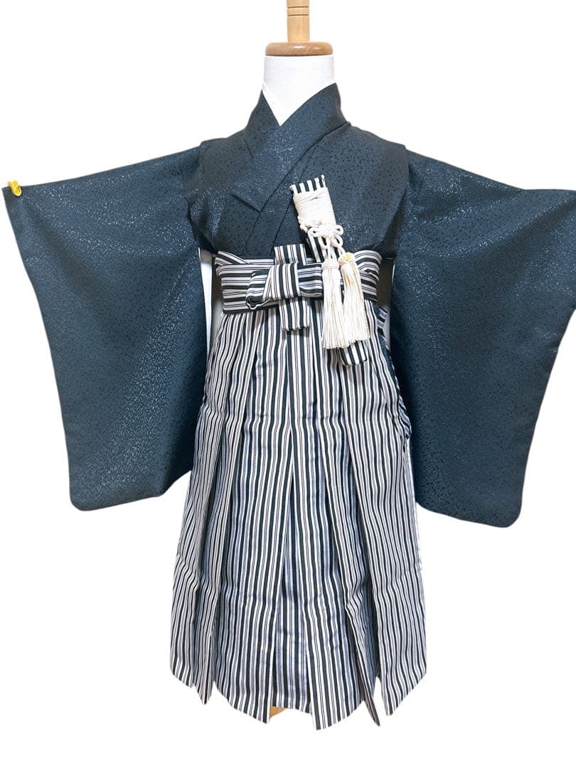 3歳セット♡七五三　男の子　黒系縦縞袴　兜