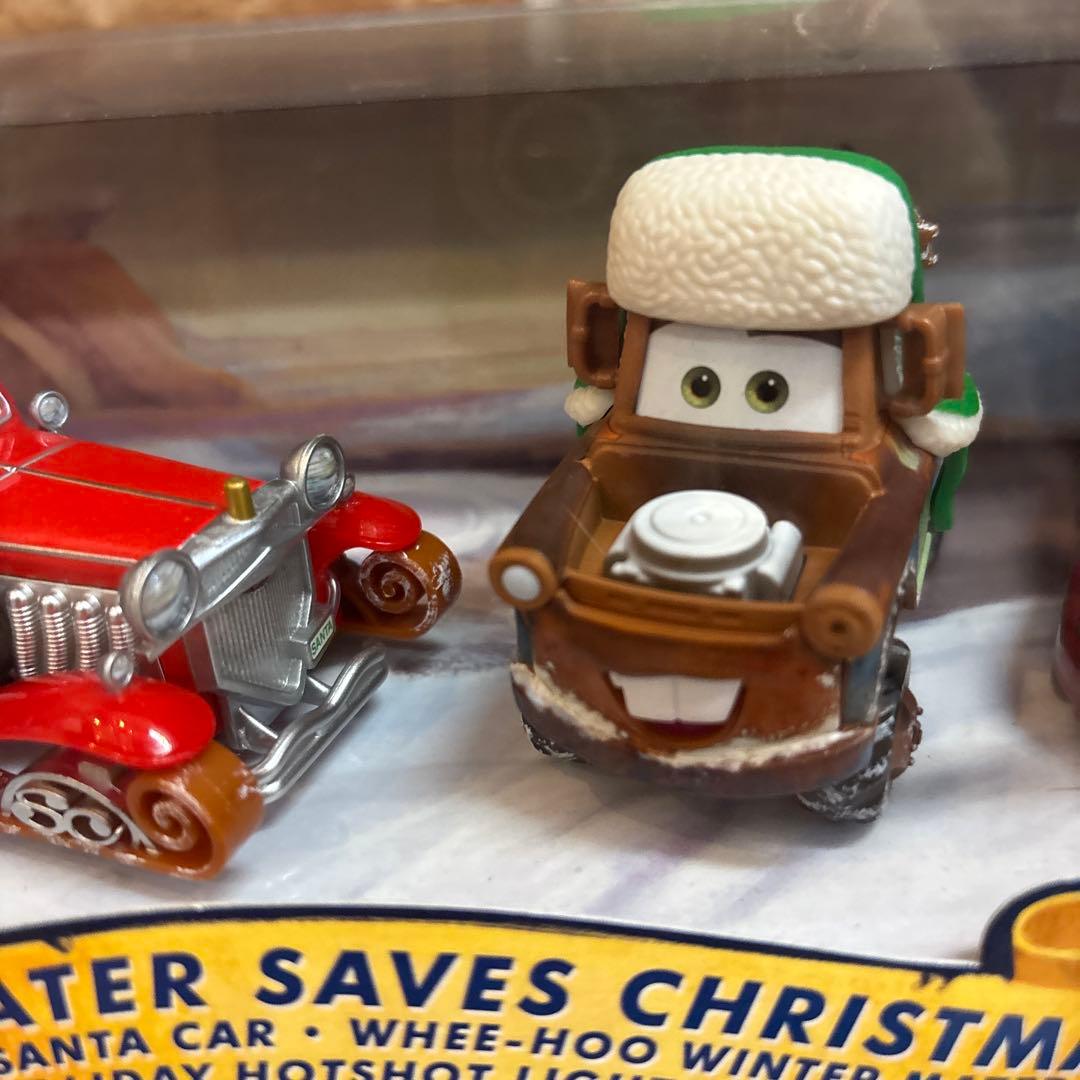 カーズミニカーMater Saves Christmas Gift Pack