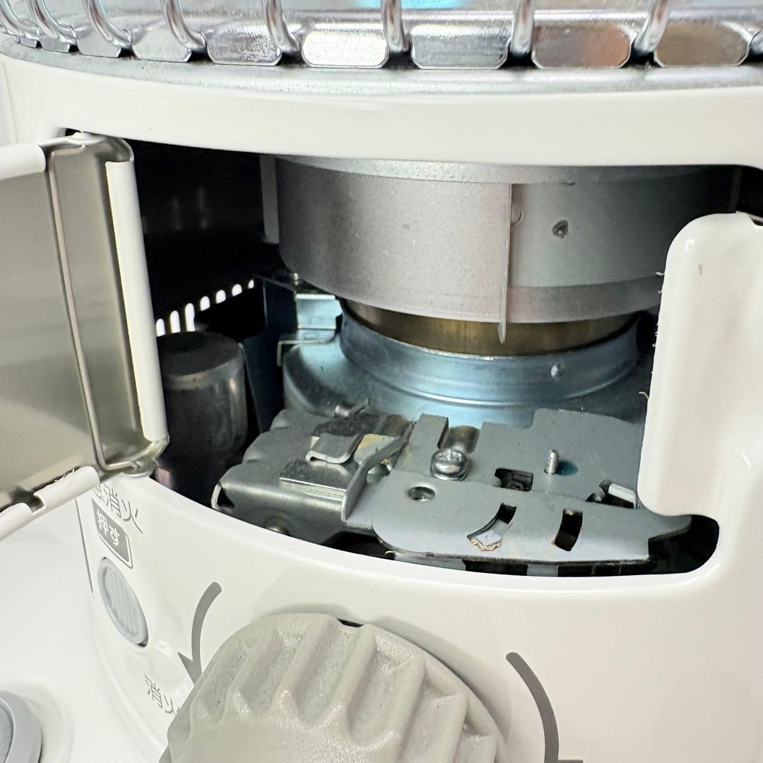 【美品・2022年製】TOYOTOMIトヨトミ レインボーストーブ RB-25M