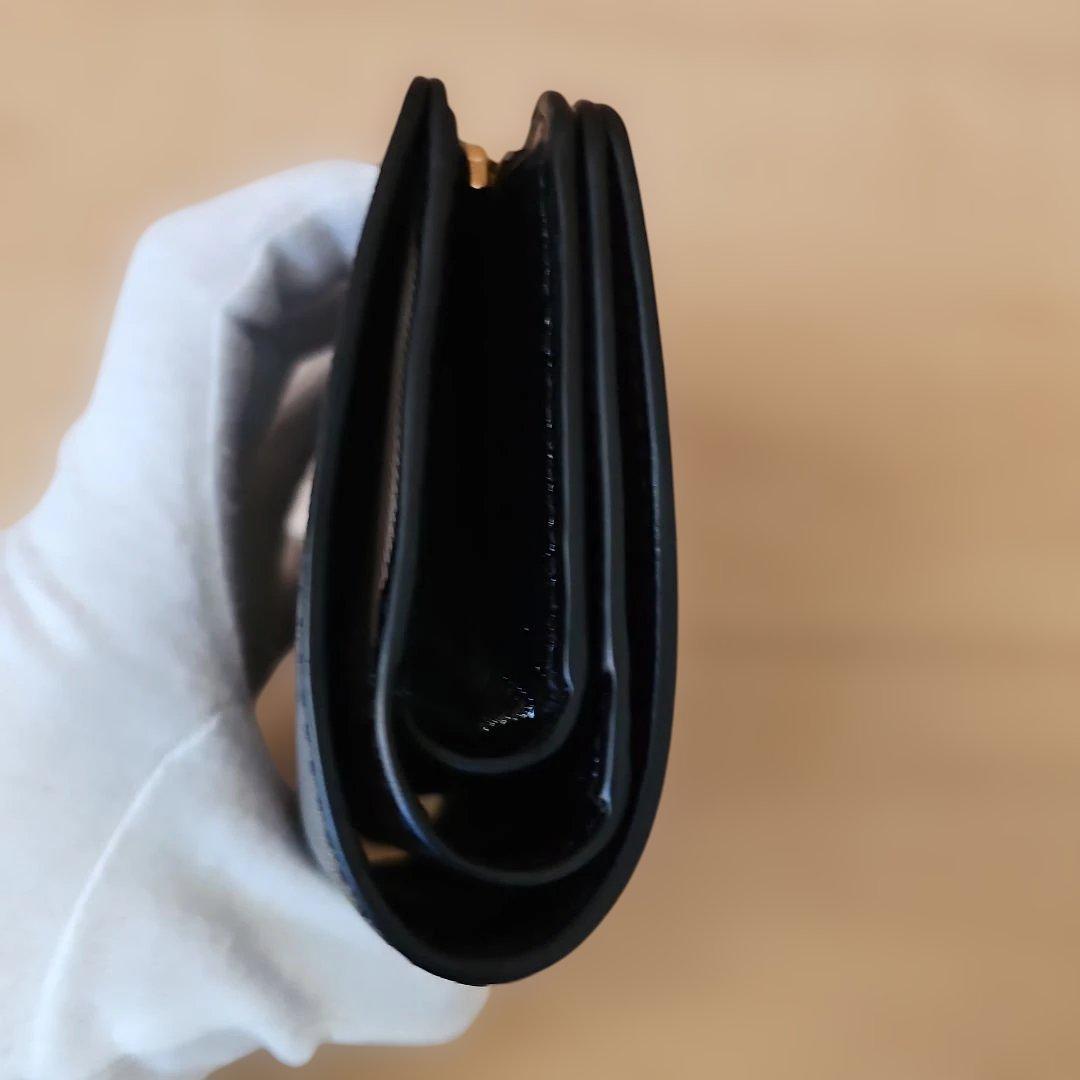 MARC JACOBS マークジェイコブス 二つ折り財布