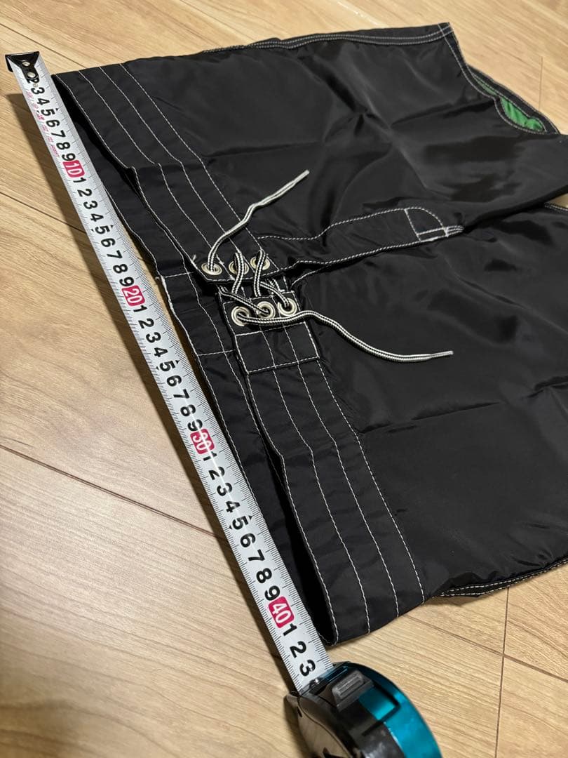 Birdwellボードショーツ　サイズ33 ミディアム