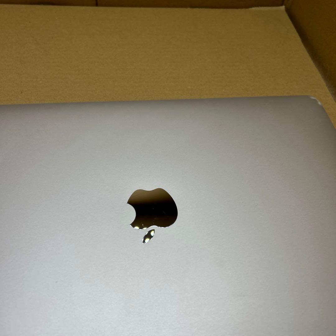 Apple MacBook Air 2019 13インチ　16GB