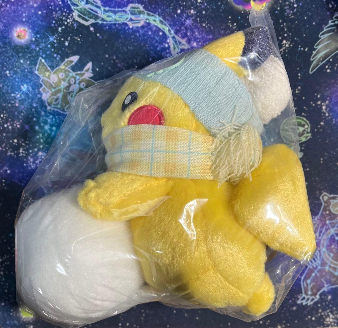新品未開封　ポケモンセンター ぬいぐるみ ピカチュウとゆきあそび　ゆきだるま