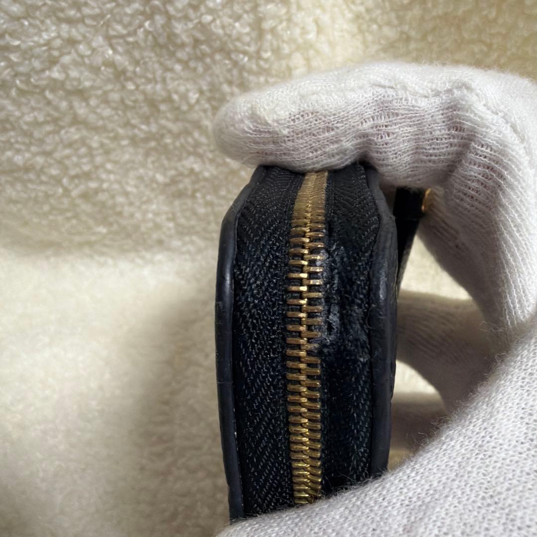 ルイヴィトン　ケース