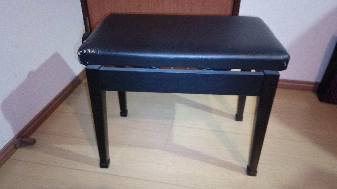 アップライトピアノ KAWAI NS-15 　椅子＋メトロノーム付属