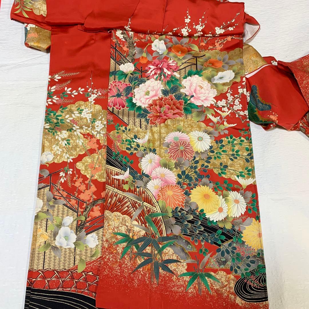 赤い花柄振袖 着物
