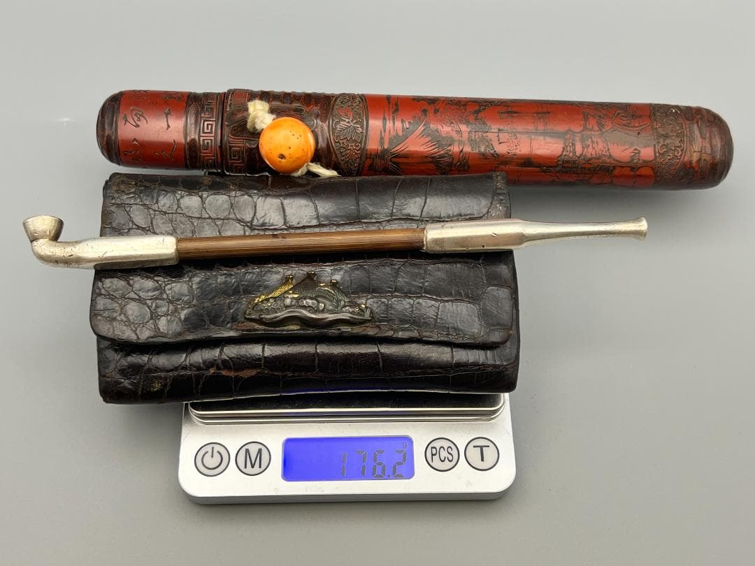 江戸明治時代　極上山水詩堆朱絵　秀心翁在銘　タバコ入　大玉珊瑚根〆　銀製キセル