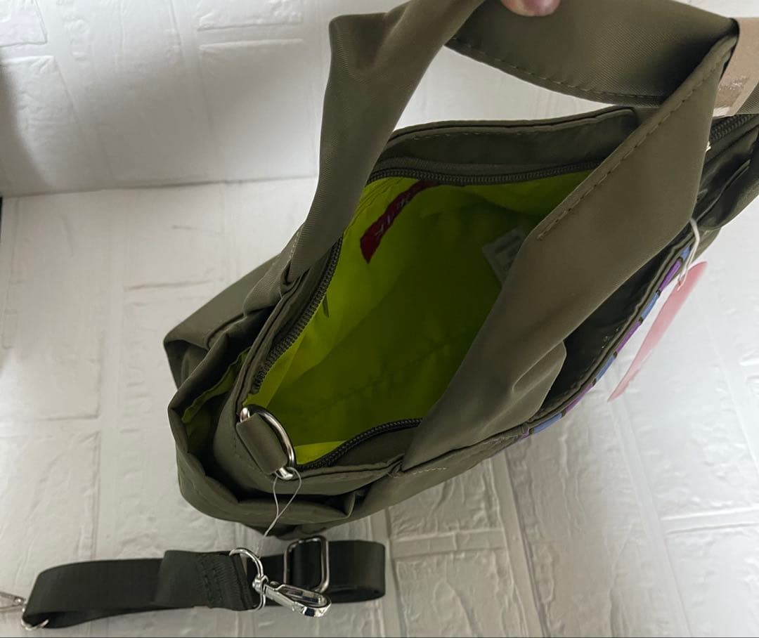 新品アルベロベロブタちゃん刺繍ブティック2wayショルダー・ハンドバッグ軽量