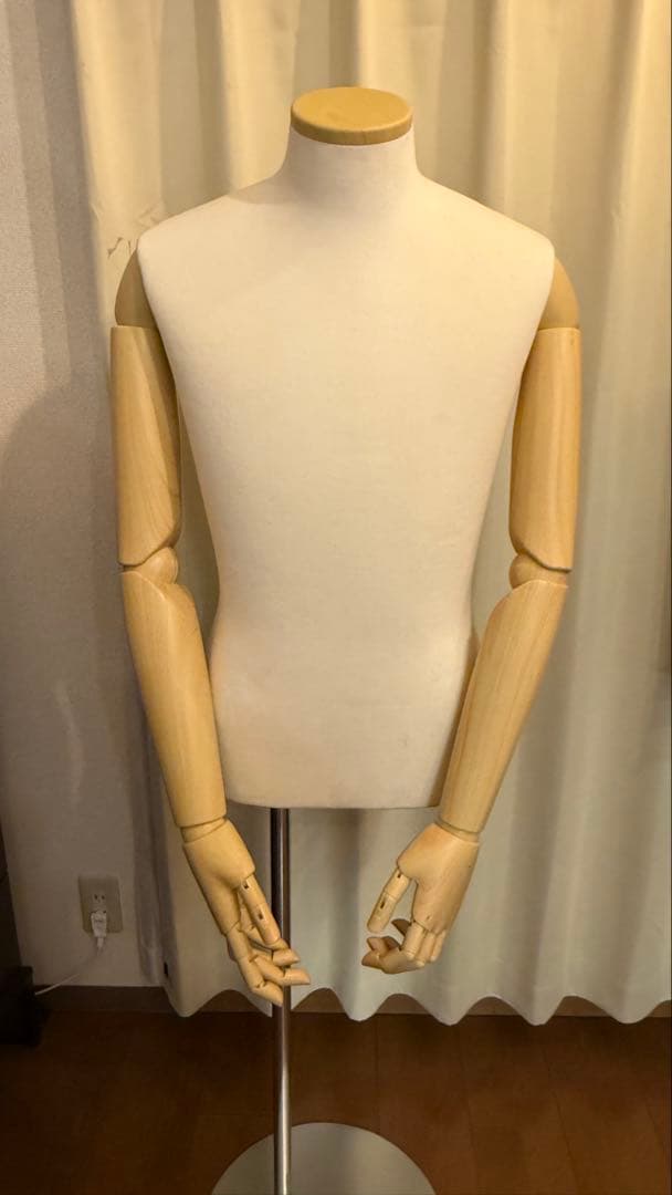 SUN製 腕付き メンズトルソー 業務用 撮影 店舗什器 アーム可動式