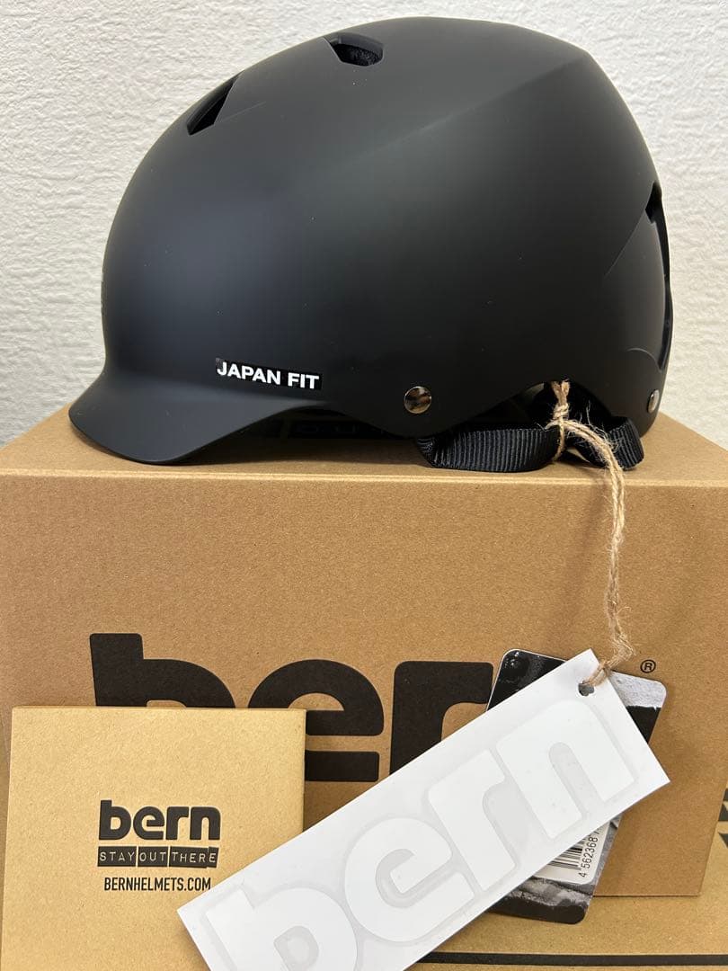 【新品未使用】bern バーン ヘルメット ブラック XXL