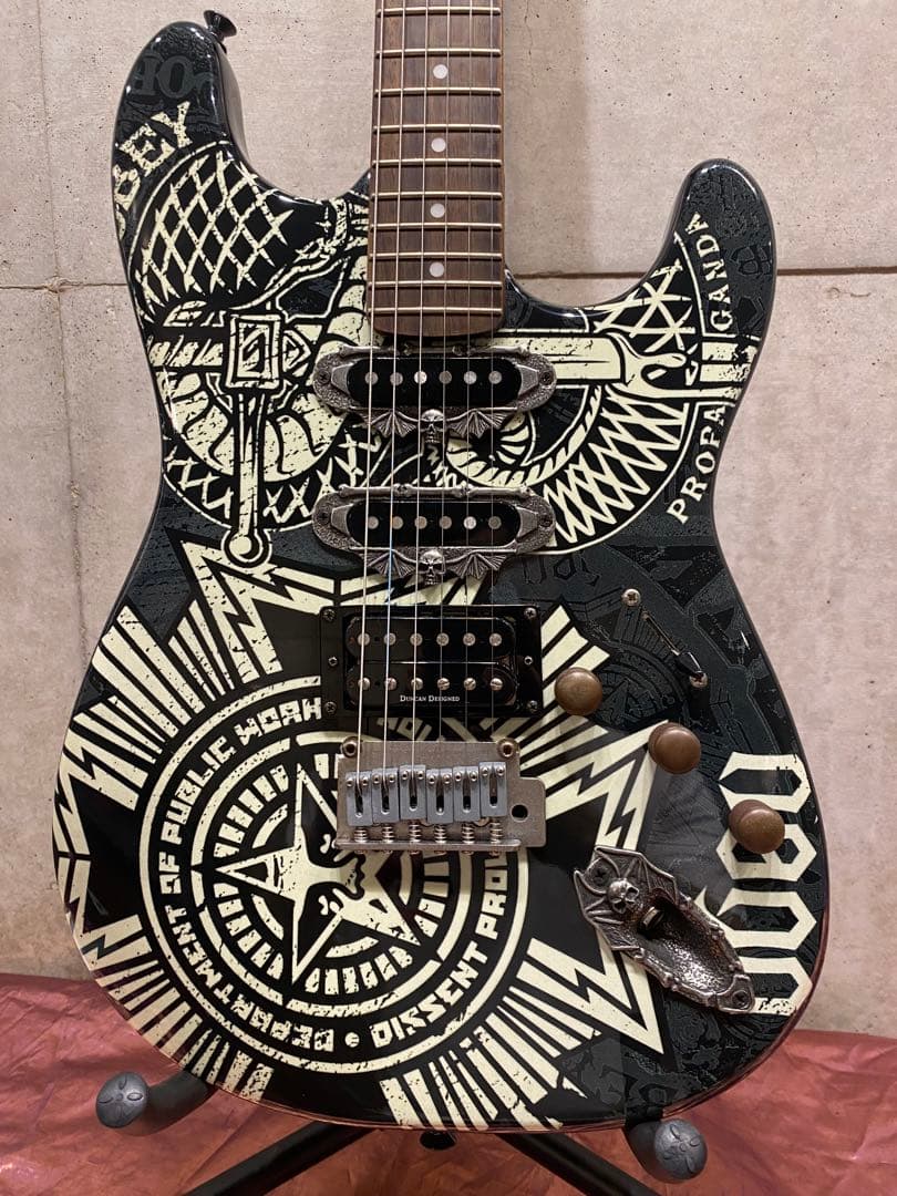 OBEY × SQUIER ストラトキャスター　オーベイ　スクワイヤー