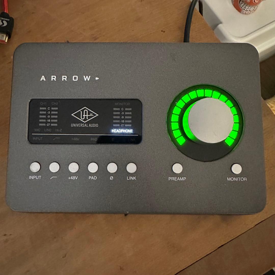 Universal Audio Arrow 本体　ケースおまけ付き