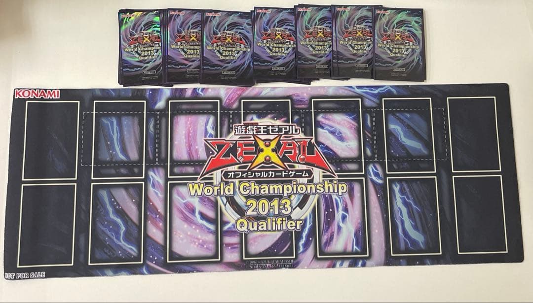 遊戯王　wcq 2013 プレイマット　スリーブ　セット