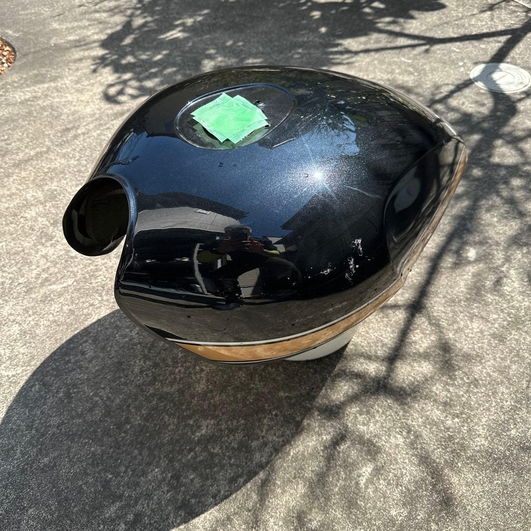 ゼファー1100 純正タンク