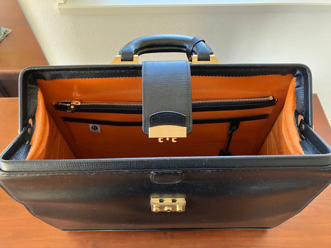 GINZA TANIZAWA★日本製 銀座タニザワ ダレスバッグ ビジネスバッグ