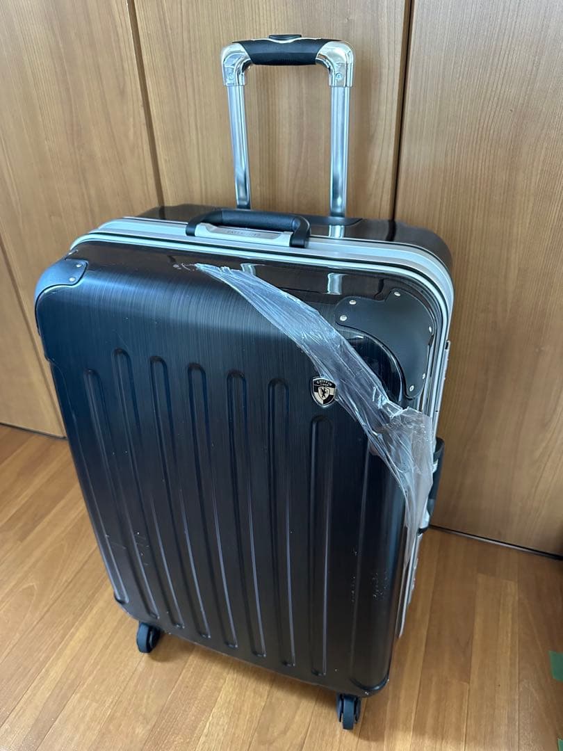 キャリーケース　Lサイズ