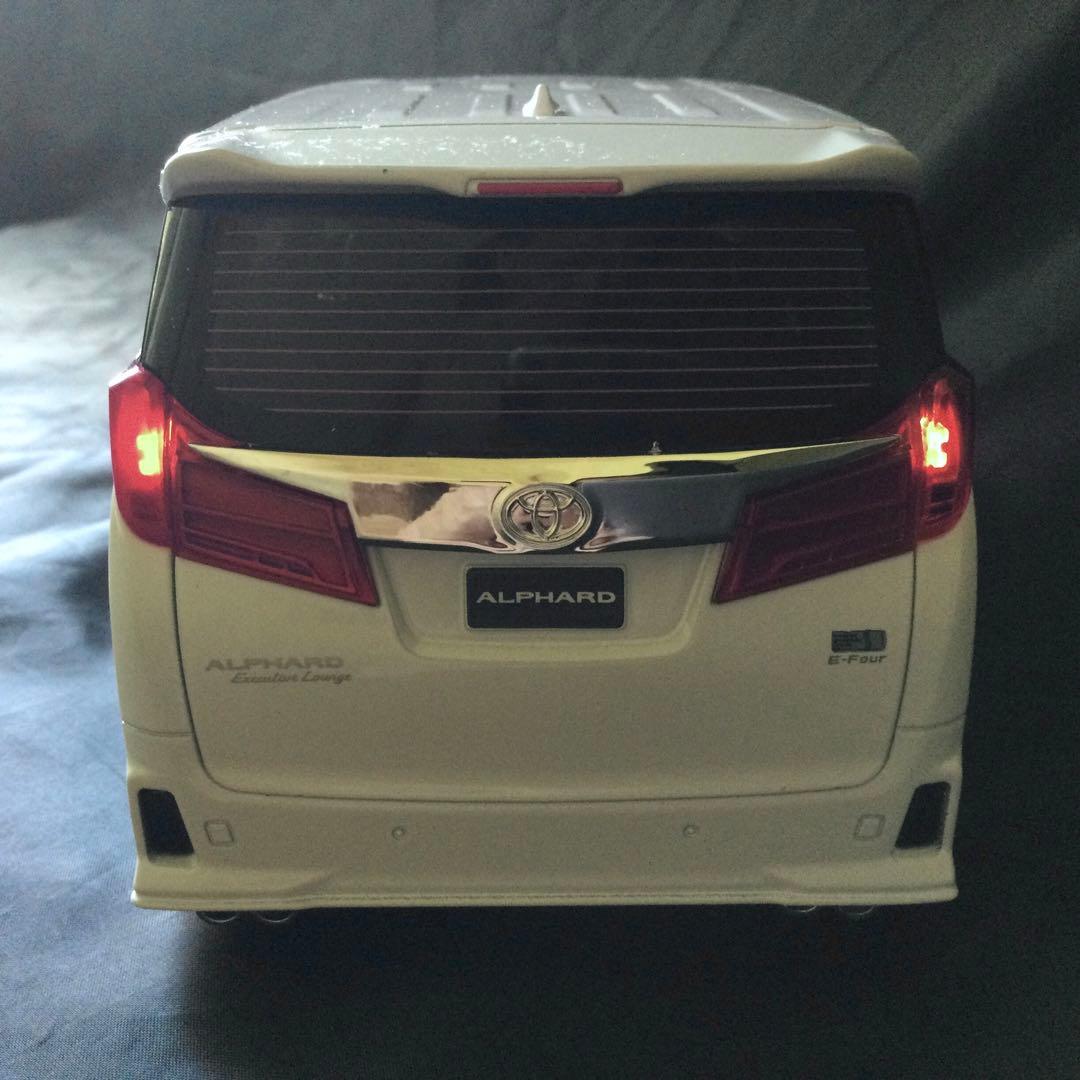 トヨタ アルファード 2023年型 TOYOTA ALPHARD 1/18