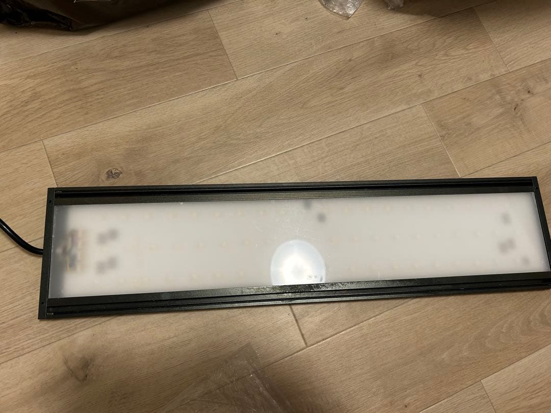 ① chihiros WRGB2 Pro 60 水槽用照明