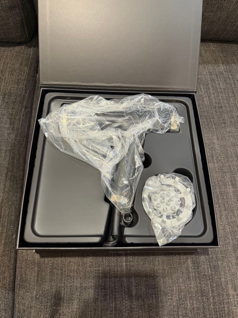 【新品】YAMAN ヘアドライヤー ヴェーダリフトドライヤー　ブラック