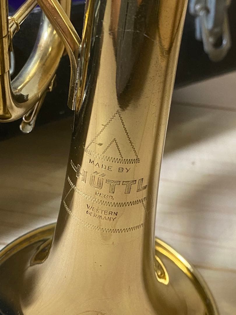 トランペット　本体 真鍮製 3バルブ ケース付き