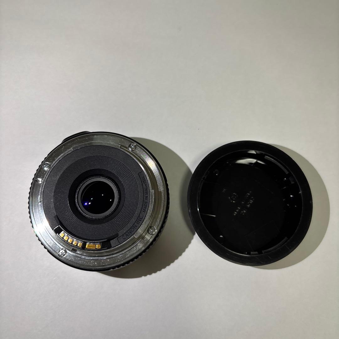 Canon EF 40mm f/2.8 STM レンズ