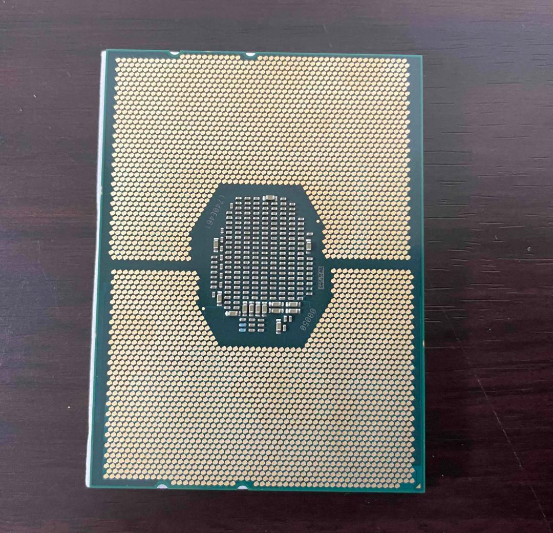 動作確認済 Intel Xeon Platinum 8164 26C52T