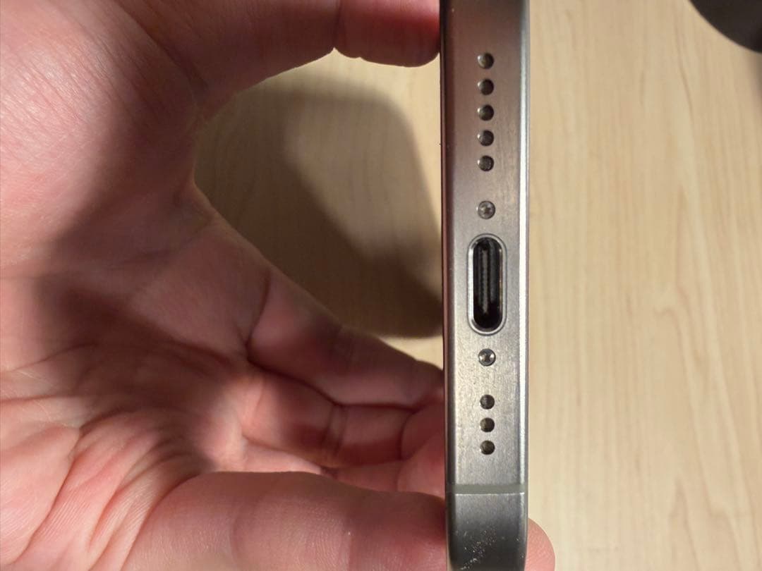 iPhone15Pro 256g ナチュラルチタニウム