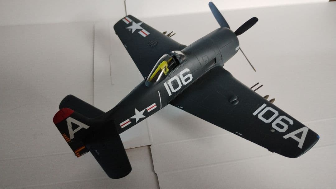 プラモデル完成機　1/48　F8F-1/2「USS Tarawa」