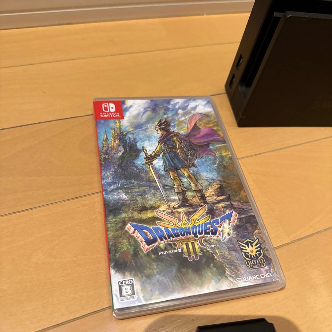 Nintendo Switch 本体 青/赤 付属品付き　ドラクエ付
