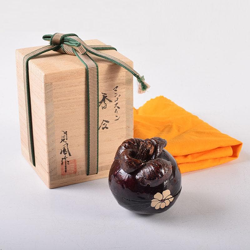 茶道具　浜崎貞鳳作　金蒔絵　マンゴスチン香合　共箱　V　8136