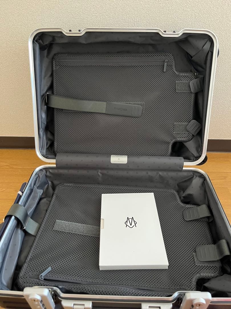 リモワ スーツケース Hybrid 32L 2-3日 Matte Blue