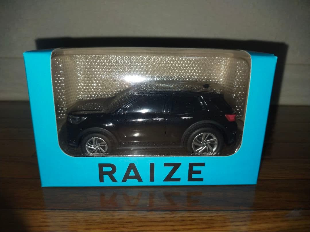 トヨタ ライズ ブラック ミニカー