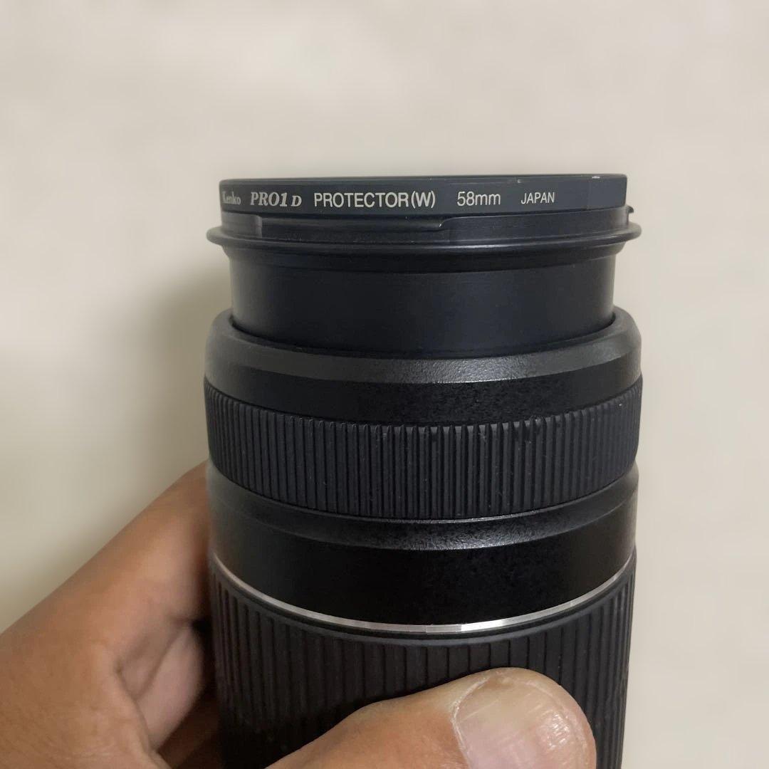 Canonズームレンズ。55〜250mm MACRO 1.1m／3.6ft